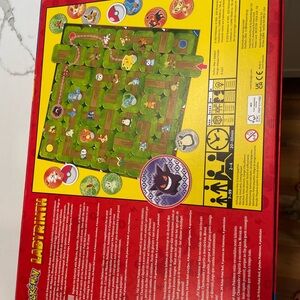 Pokemon Labyrinth Board Game - Red and Yellow